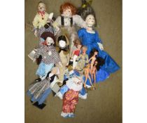 Box: good qty various Dolls