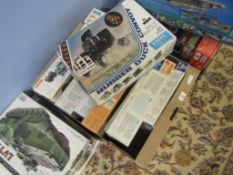 Box: gd qty various scale Model Kits, including Italeri, Ertl, etc