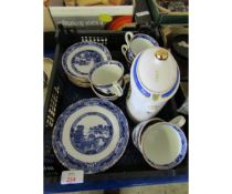 TRAY CONTAINING EXECUTIVE WILLOW PATTERN BY RINGTONS LTD PLATE, STORAGE JAR ETC