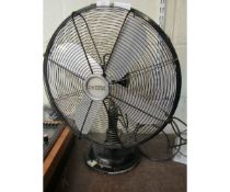 RETRO CINNI TABLE FAN