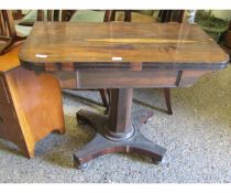 WILLIAM IV ROSEWOOD FOLD-OVER CARD TABLE WITH CANTED COLUMN ON A SPLAYED BASE WITH BUN FEET