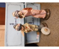 TWO BOXED LLADRO FIGURES