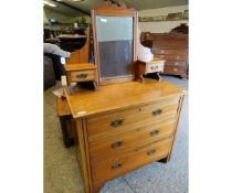 19TH CENTURY SATINWOOD DRESSING CHEST WITH THREE FULL WIDTH DRAWERS WITH REEDED DETAIL