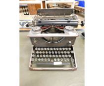 VINTAGE IMPERIAL TYPEWRITER