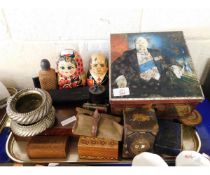 TRAY CONTAINING RUSSIAN DOLLS, STORAGES BOXES, A HUNTLEY & PALMERS CALENDAR TIN ETC