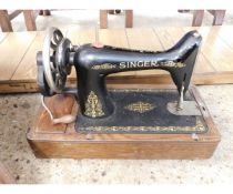 DOME TOP SINGER SEWING MACHINE