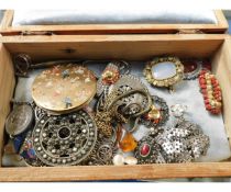 BOX CONTAINING MIXED COSTUME JEWELLERY