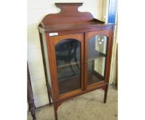 EDWARDIAN MAHOGANY DOUBLE GLAZED DOOR DISPLAY CABINET ON SQUARE LEGS