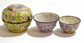 Chinese Cloisonne jar and cover, 19th century, together with two further tea bowls (3)