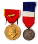 Mixed Lot: French medal "Republique Francaise, La Societe Industrielle de l'est a M L Raux" Ministry