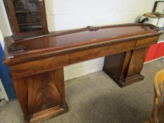 19TH CENTURY LARGE PROPORTION TWIN PEDESTAL SIDEBOARD WITH SHAPED PANELLED DOORS FITTED WITH THREE