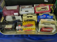 BOX CONTAINING COLLECTION OF VARIOUS MODERN BOXED DIE-CAST INCLUDING CORGI VANGUARDS SERIES RED