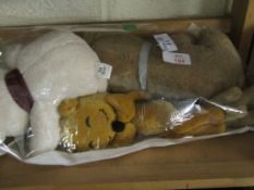 COLLECTION OF FOUR VARIOUS SOFT TOYS FROM A 1906S LION TO A MODERN PLUSH BEAR