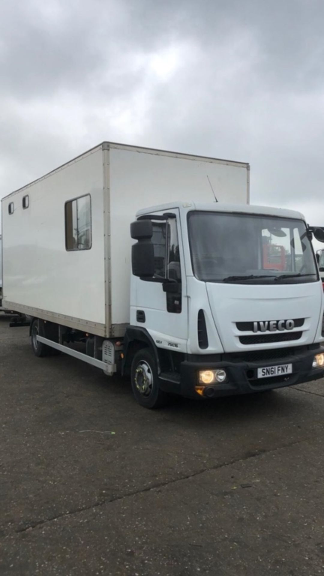 Iveco Horse Box - Image 13 of 15