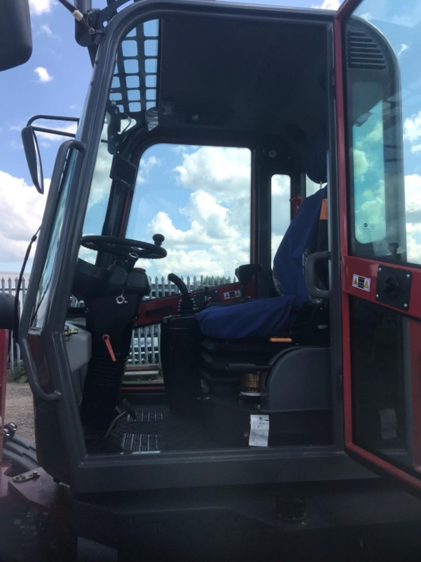 2019 Brand New mini Loading Shovel - Image 15 of 18