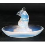 Rene Lalique opalescent glass "Souris cendrier" ashtray, circa 1925, model 286 depicting a mouse