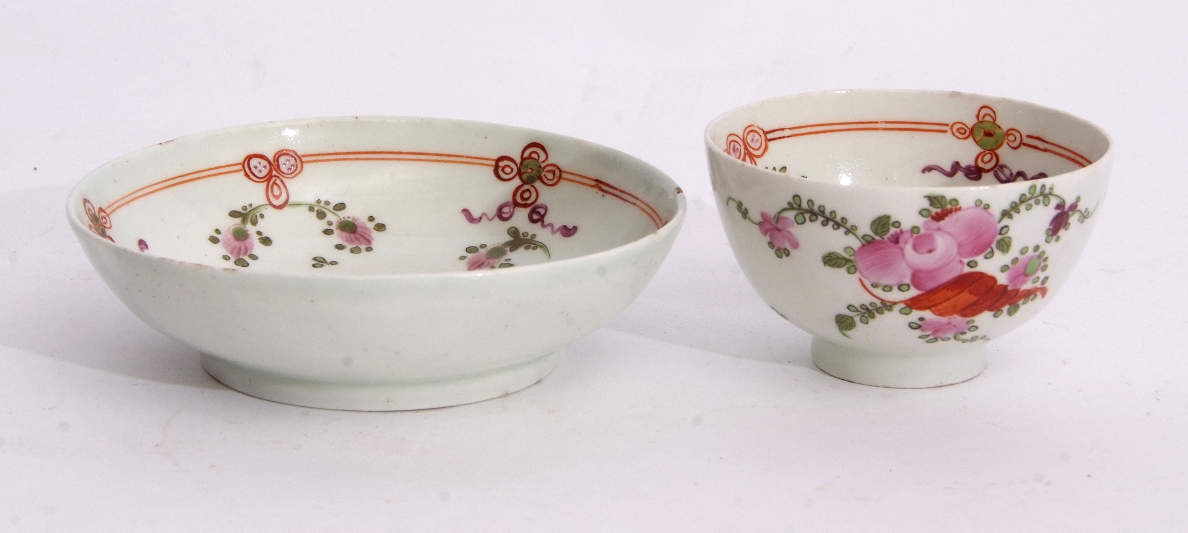 Lowestoft tea bowl and saucer circa 1780, decorated in Curtis style with a cornucopia and floral - Image 2 of 4