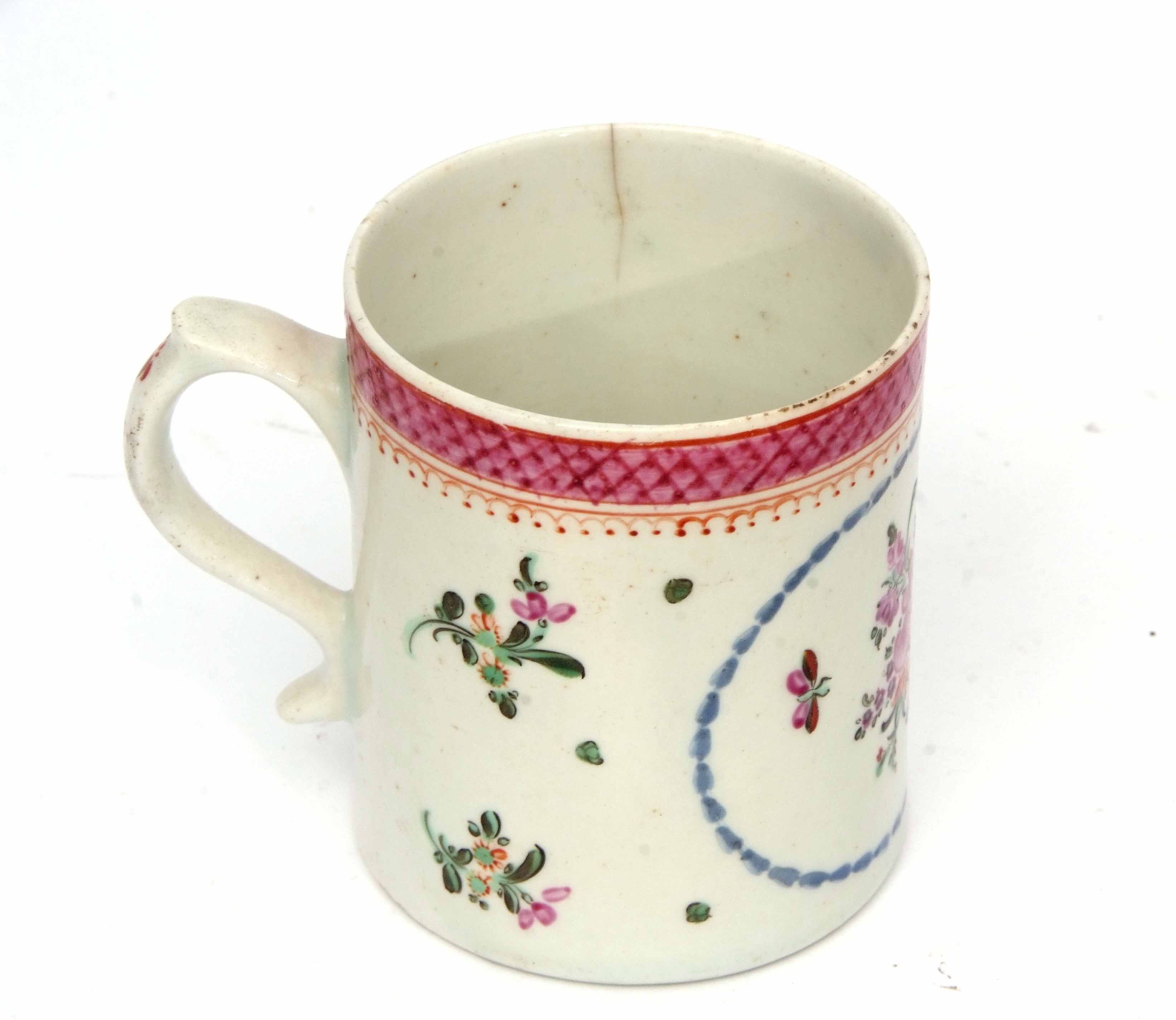 Lowestoft small polychrome mug with pip handle, the centre with a floral spray within a blue - Image 4 of 5