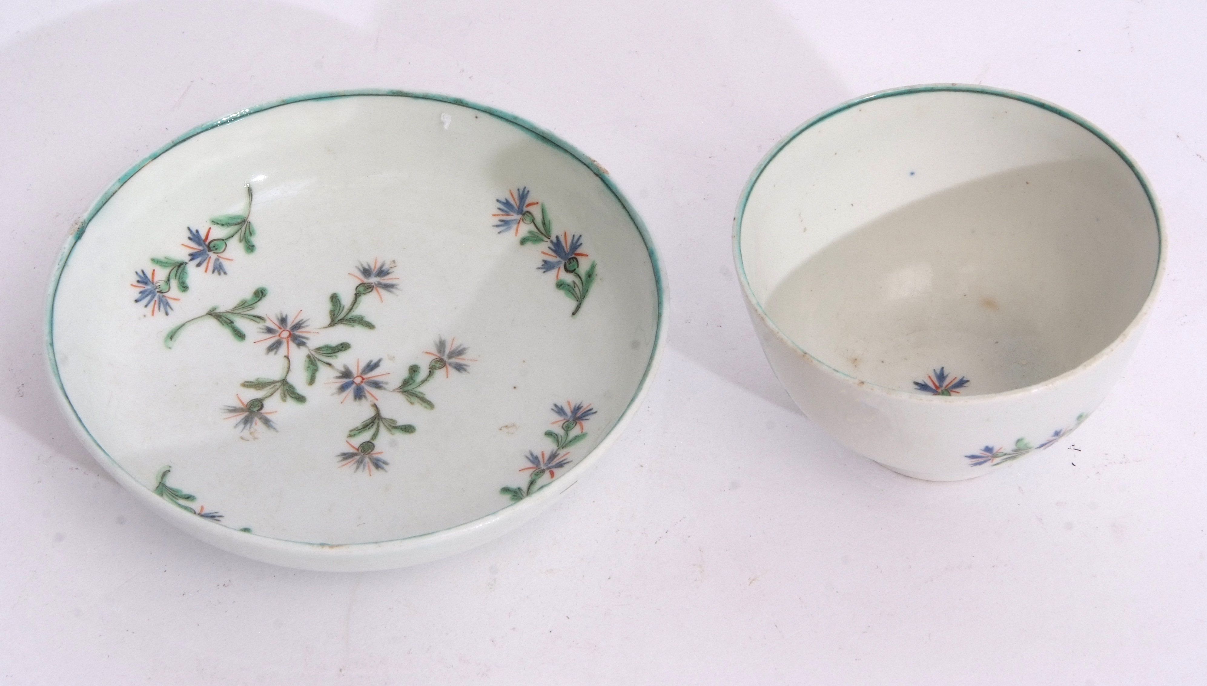 Lowestoft tea bowl and saucer decorated in polychrome with a Derby sprig design beneath a green line - Image 2 of 4