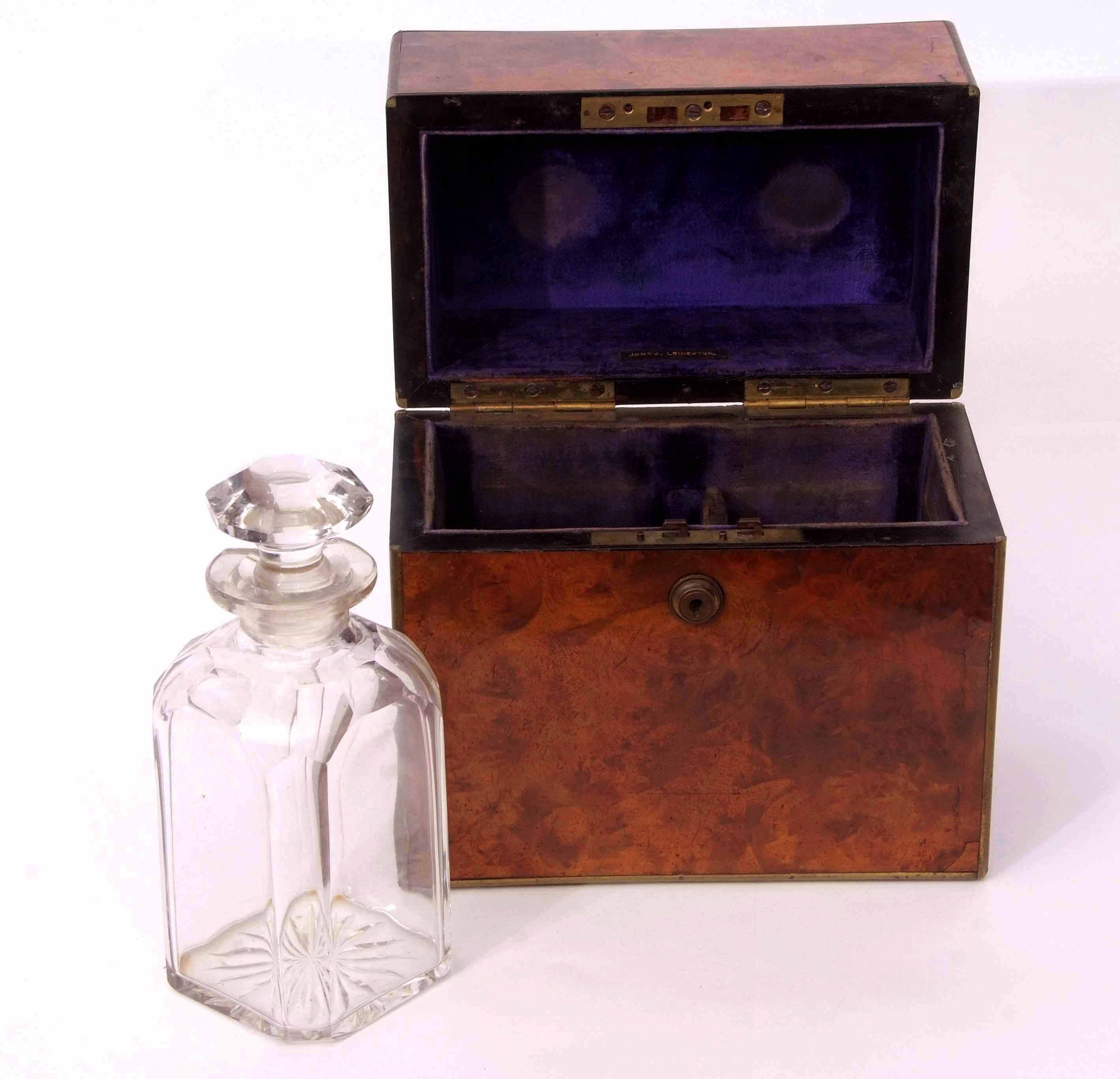19th century burr walnut decanter box, brass bound throughout and the lifting lid with vacant - Image 4 of 5