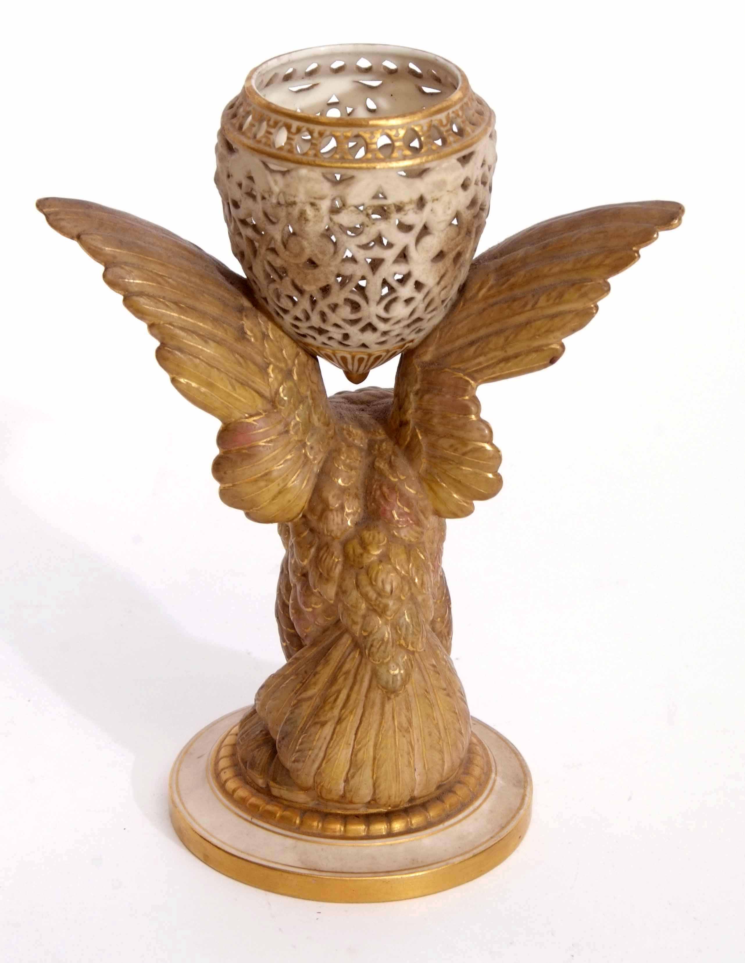 19th century Grainger Worcester reticulated vase, modelled as an urn on the back of an eagle with - Image 3 of 4