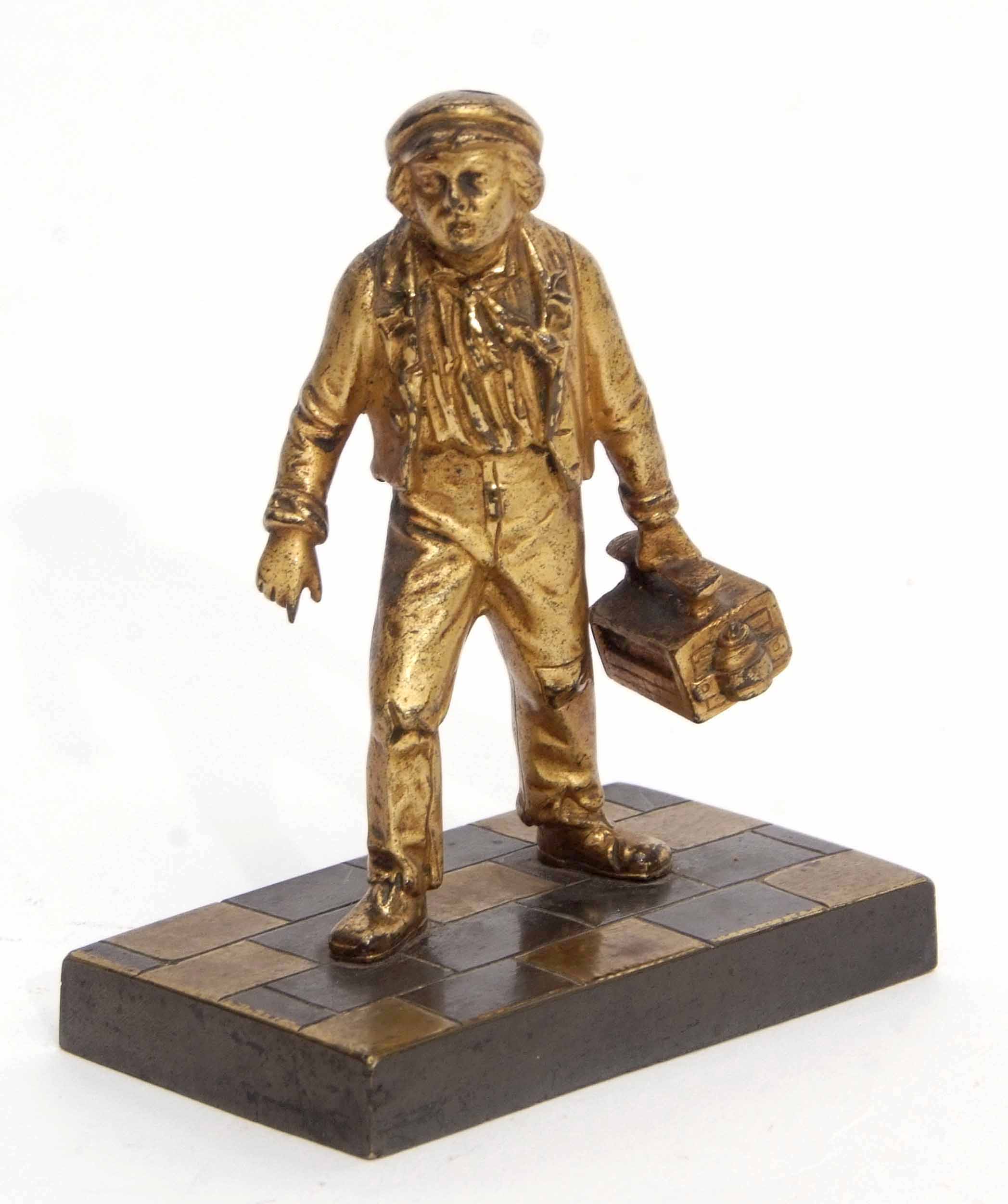 Gilded bronze study of workman clutching a work box in his left hand, circa late 19th/early 20th - Image 4 of 4