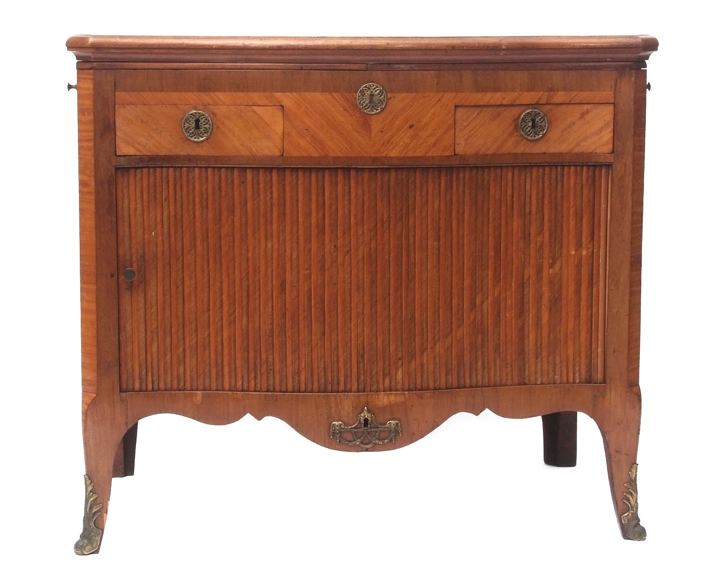 European satinwood cross-banded serpentine fronted bombe shaped chest, lifting lid enclosing