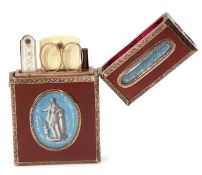 Early 19th century French gold mounted "Souvenir D'Amitie" etui, the case of rectangular form with