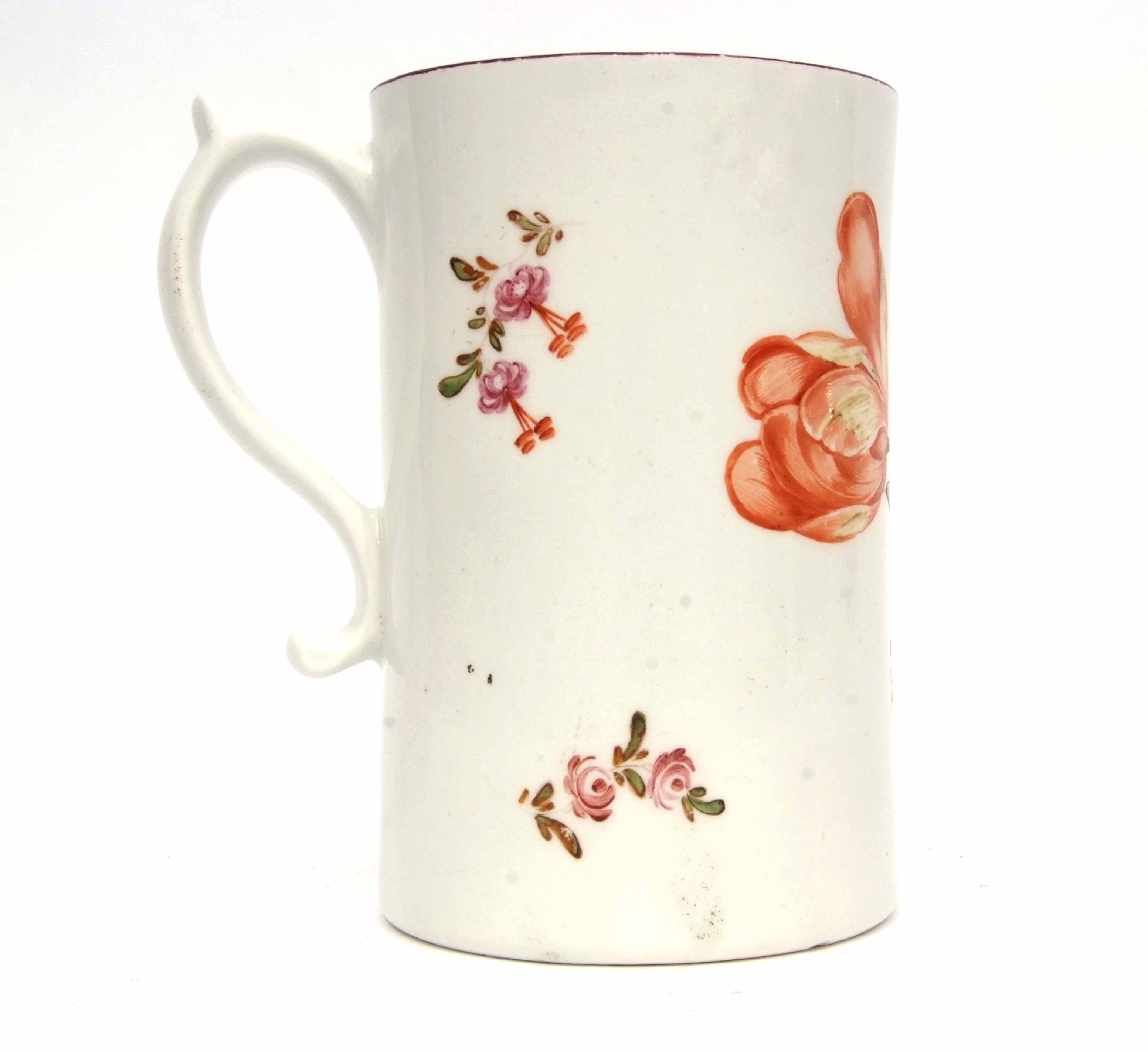 Fine Lowestoft cylindrical mug painted by the Tulip painter, circa 1775, with scroll handle - Image 2 of 4