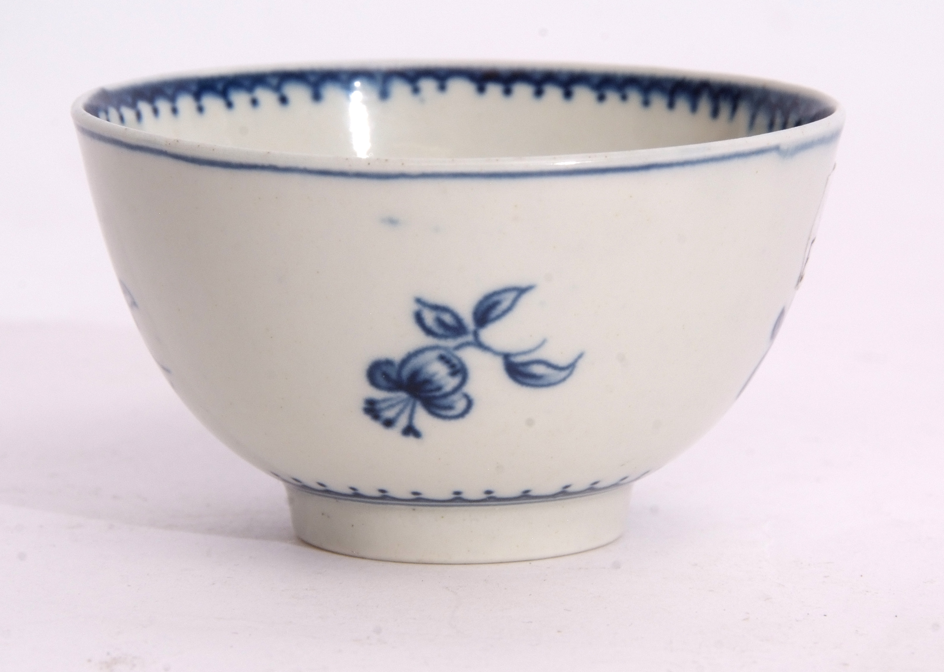 Worcester saucer decorated with a floral spray similar to the well on the interior with a line and - Image 2 of 3