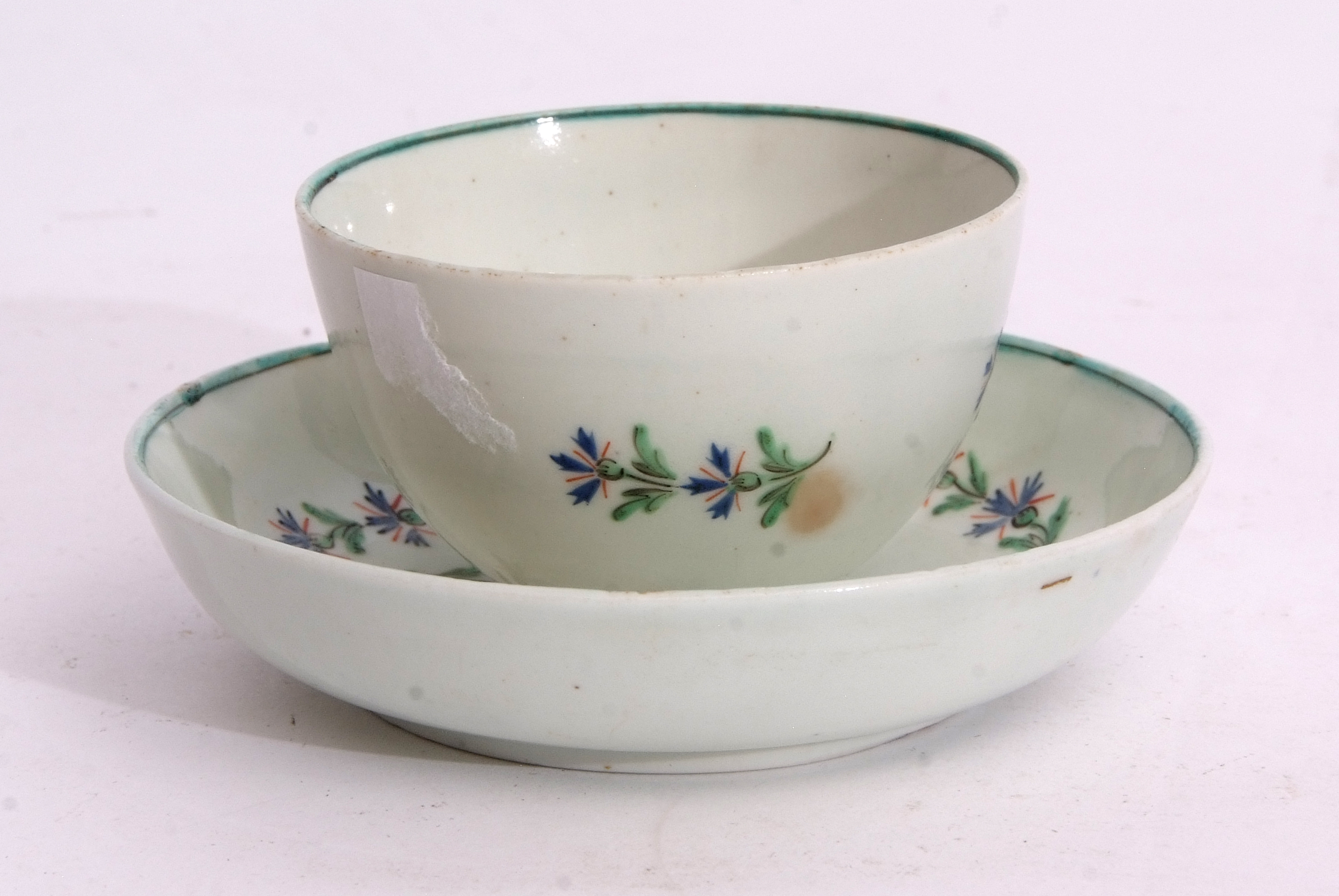 Lowestoft tea bowl and saucer decorated in polychrome with a Derby sprig design beneath a green line - Image 3 of 4