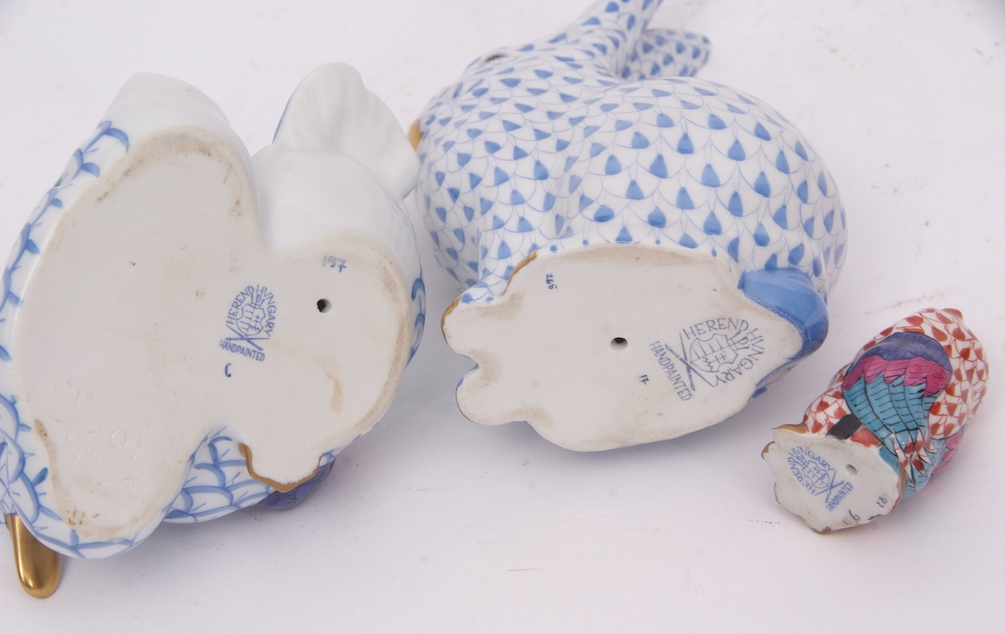 Collection of Herend porcelain models including a large rabbit, a pair of ducks and a small owl (3) - Image 3 of 3