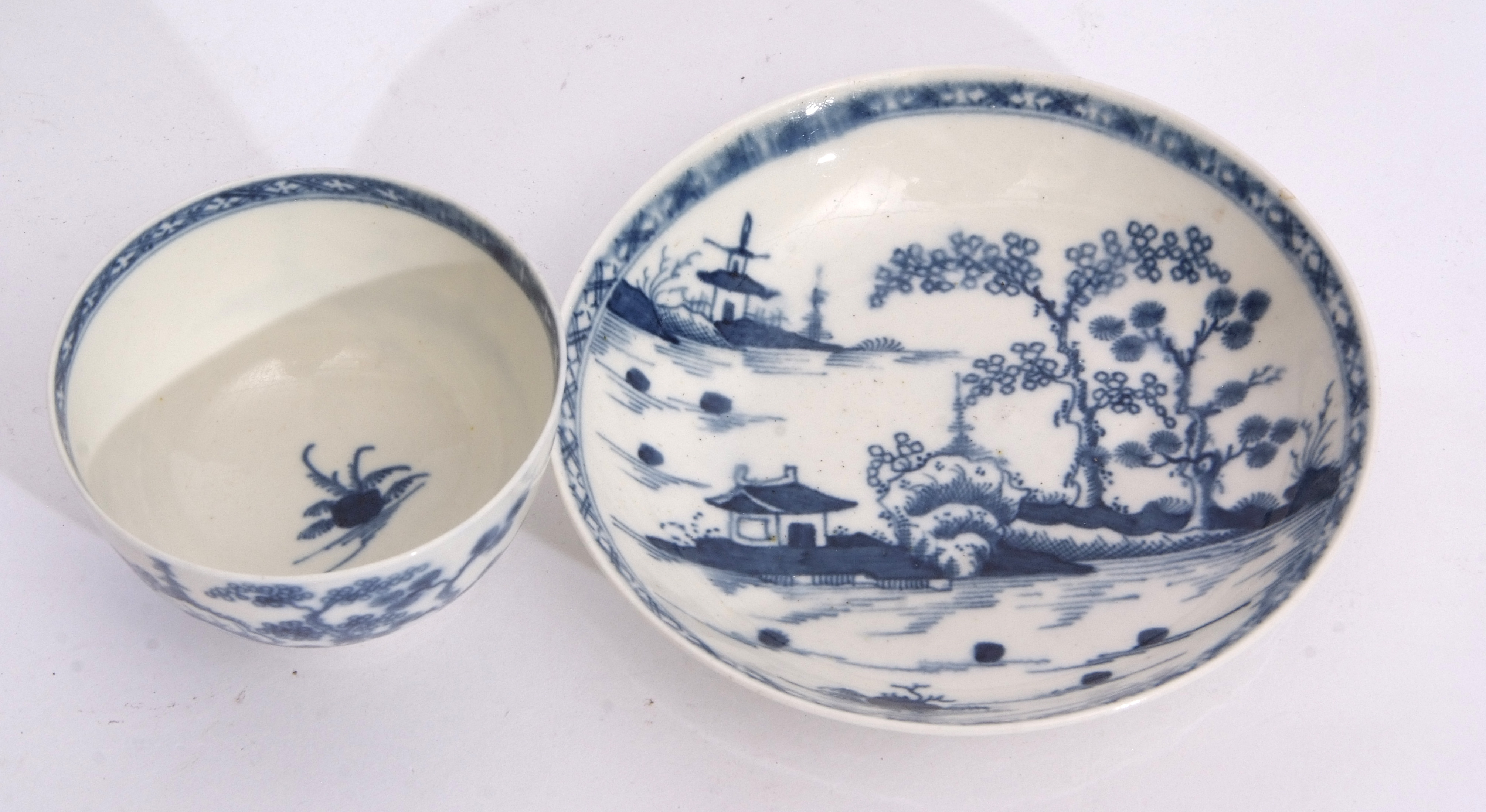 Worcester tea bowl and saucer decorated in blue and white with the Cannon Paul pattern with - Image 2 of 3