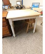PINE TOPPED WHITE PAINTED BASE SMALL KITCHEN TABLE