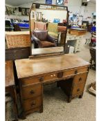 MID-20TH CENTURY OAK FRAMED TWIN PEDESTAL DRESSING TABLE WITH SIX DRAWERS WITH RINGLET HANDLES