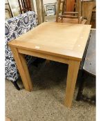 OAK SQUARE FORMED KITCHEN TABLE ON HEAVY SQUARE LEGS