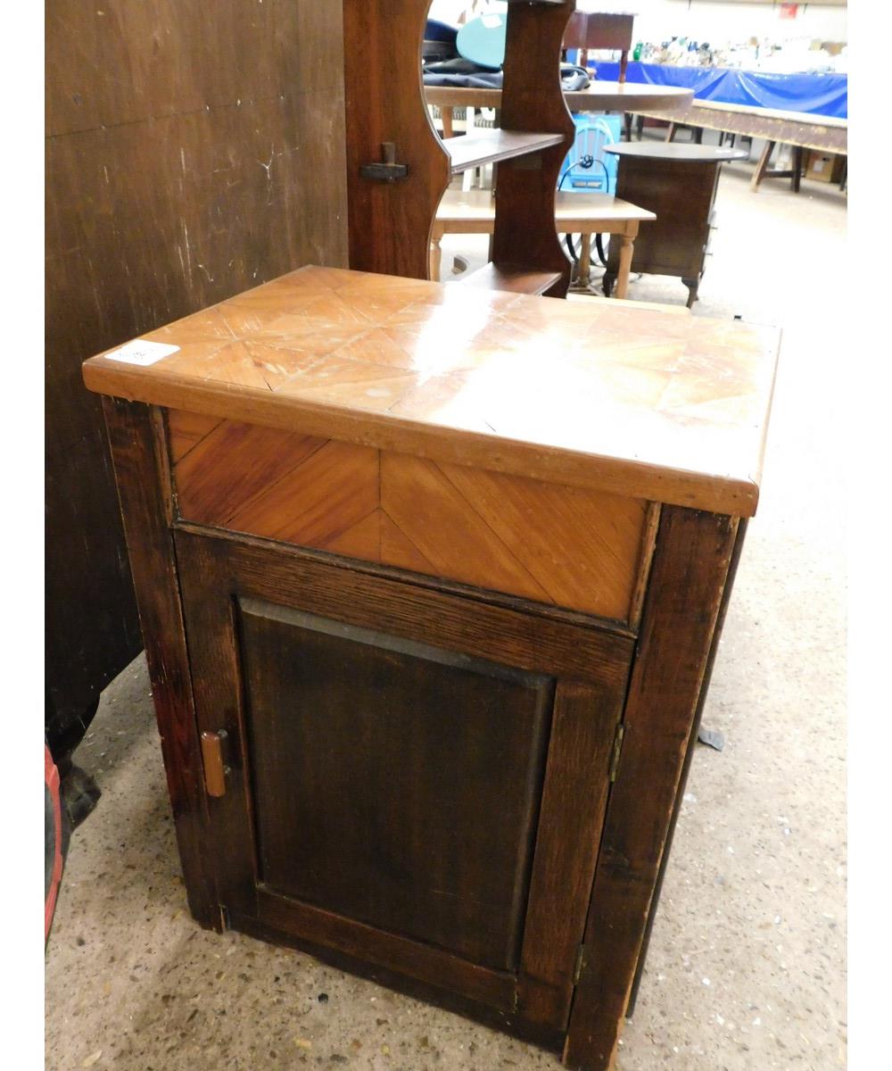 PARQUET TOPPED SIDE TABLE WITH SINGLE PANELLED CUPBOARD DOOR WITH BAKELITE HANDLE