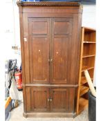 19TH CENTURY OAK FLOOR STANDING CORNER CUPBOARD WITH FOUR DOORS WITH SATINWOOD INLAID DETAIL WITH