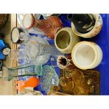 MIXED LOT OF GLASS WARES, PART DRESSING TABLE SET, BOWLS ETC