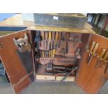 Carpenters Tool Chest, containing various vintage Tools