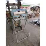 Folding acme wringer