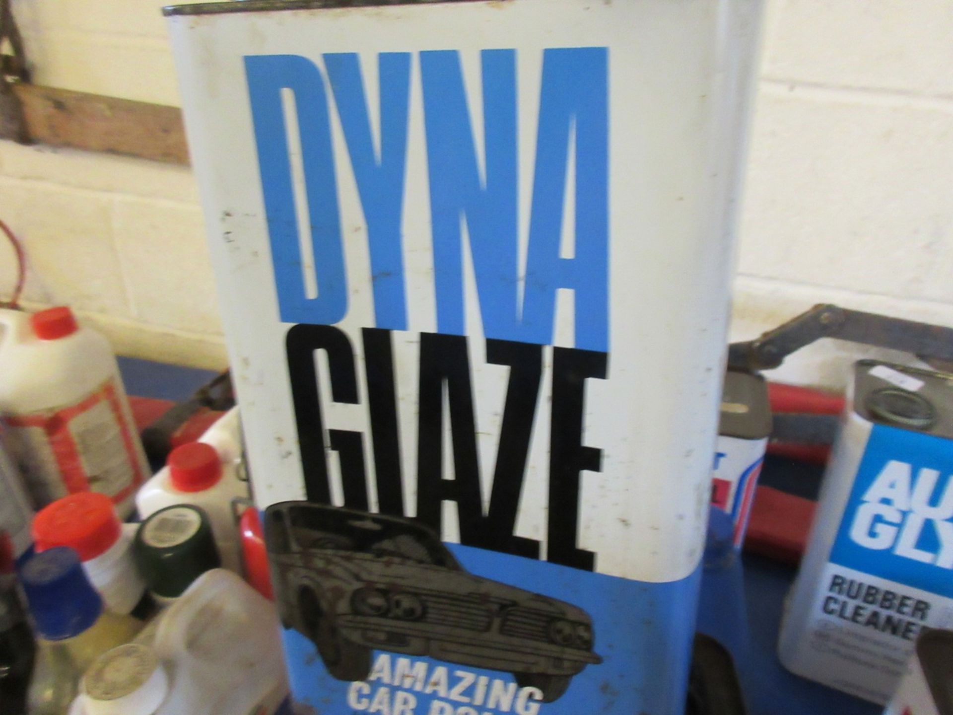 5 L tin of Dina glaze car polish