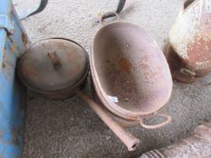 Two various lidded cooking pots