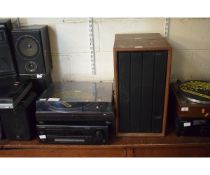 SYNERGY TURNTABLE NO DJ-2000B TOGETHER WITH A FURTHER PIONEER STEREO RECEIVER MODEL VSX-452,