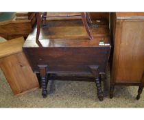 LATE 17TH/EARLY 18TH CENTURY OAK BIBLE BOX CUPBOARD ON ASSOCIATED STAND WITH DECORATIVE CAST