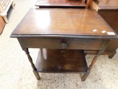 MID-20TH CENTURY OAK SINGLE DRAWER SIDE TABLE WITH OPEN SHELF ON TURNED SUPPORTS