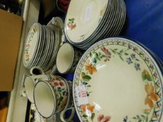 QUANTITY OF STAFFORDSHIRE CALYPSO TABLE WARES