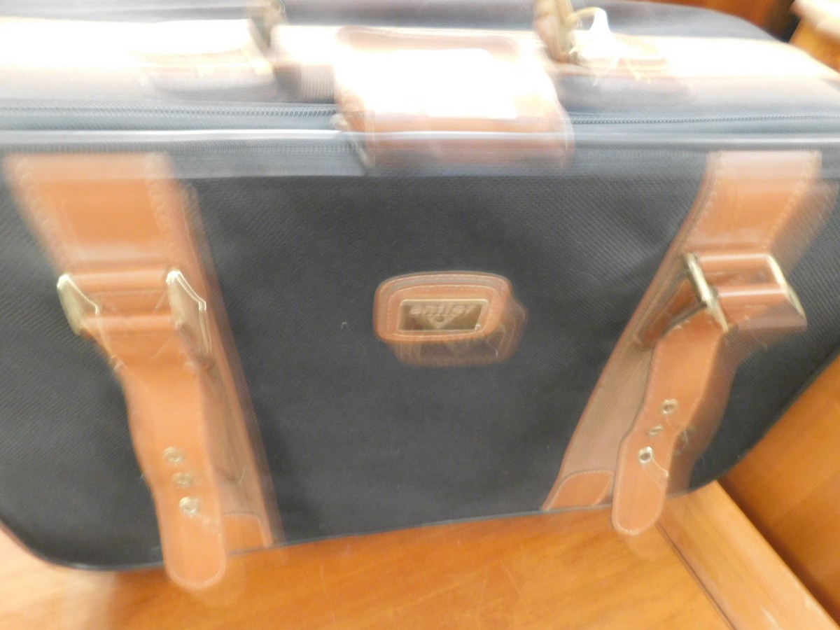 ANTLER SUITCASE