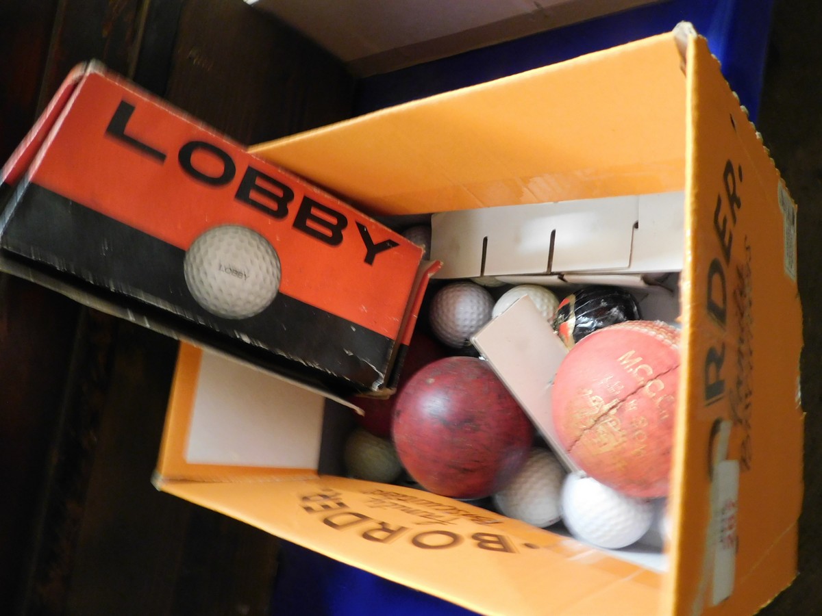 BOX CONTAINING VINTAGE GOLF BALLS, CRICKET BALLS ETC