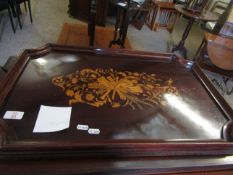 GOOD QUALITY MAHOGANY AND SATINWOOD INLAID TRAY FITTED WITH TWO HANDLES